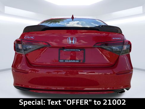 Used 2023 Honda Civic Sport image 5