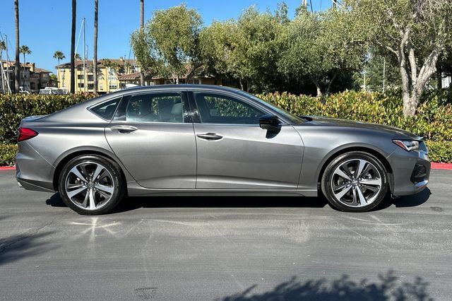 Used 2025 Acura TLX w/ Technology Package FWD image 3