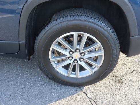 Used 2023 Chevrolet Traverse LT FWD image 41