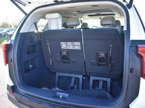 New 2026 Kia Carnival SX Prestige FWD image 21