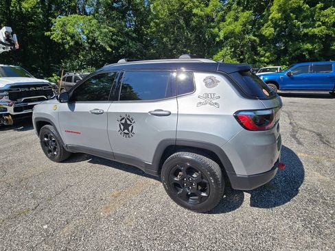 Used 2023 Jeep Compass Trailhawk AWD/4WD image 4
