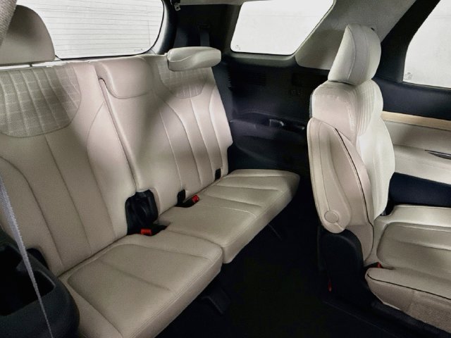 Certified 2024 Hyundai Palisade Limited AWD/4WD image 31