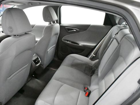 Used 2022 Chevrolet Malibu LT image 17