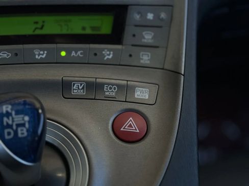 Used 2014 Toyota Prius Four w/ Protection Package image 31