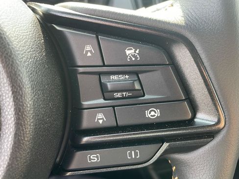 Used 2025 Subaru Crosstrek 2.5i Sport AWD/4WD image 16
