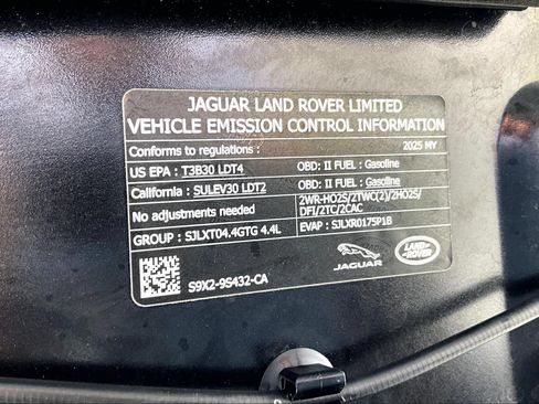Used 2025 Land Rover Range Rover Autobiography AWD/4WD image 30
