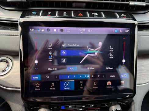 Used 2023 Jeep Grand Cherokee 4WD 4xe w/ Luxury Tech Group II image 30