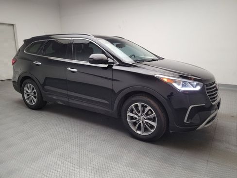 Used 2017 Hyundai Santa Fe SE image 11