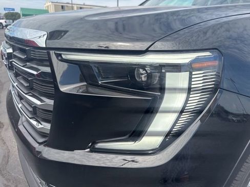 New 2026 GMC Acadia Elevation w/ Elevation Premium Package FWD image 22