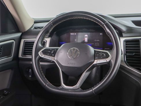Used 2023 Volkswagen Atlas SE image 12