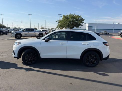 Used 2024 Honda HR-V Sport image 1