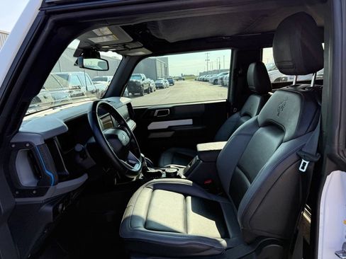 Used 2023 Ford Bronco Black Diamond AWD/4WD image 5