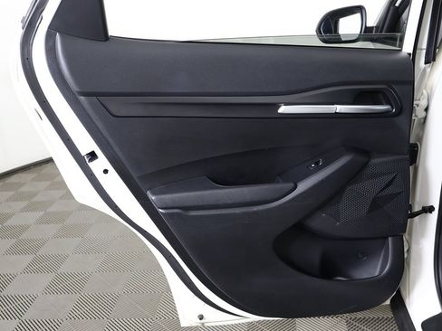 Used 2023 Kia Seltos LX image 22