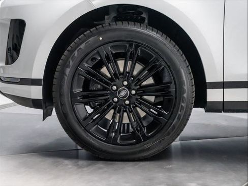 New 2026 Land Rover Range Rover Evoque S AWD/4WD image 11