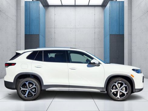 New 2026 Volkswagen Tiguan SE image 23