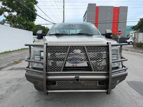 Used 2018 Ford F350 King Ranch w/ King Ranch Ultimate Package AWD/4WD image 7