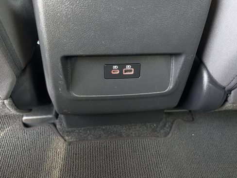 Used 2023 Nissan Frontier SV image 23