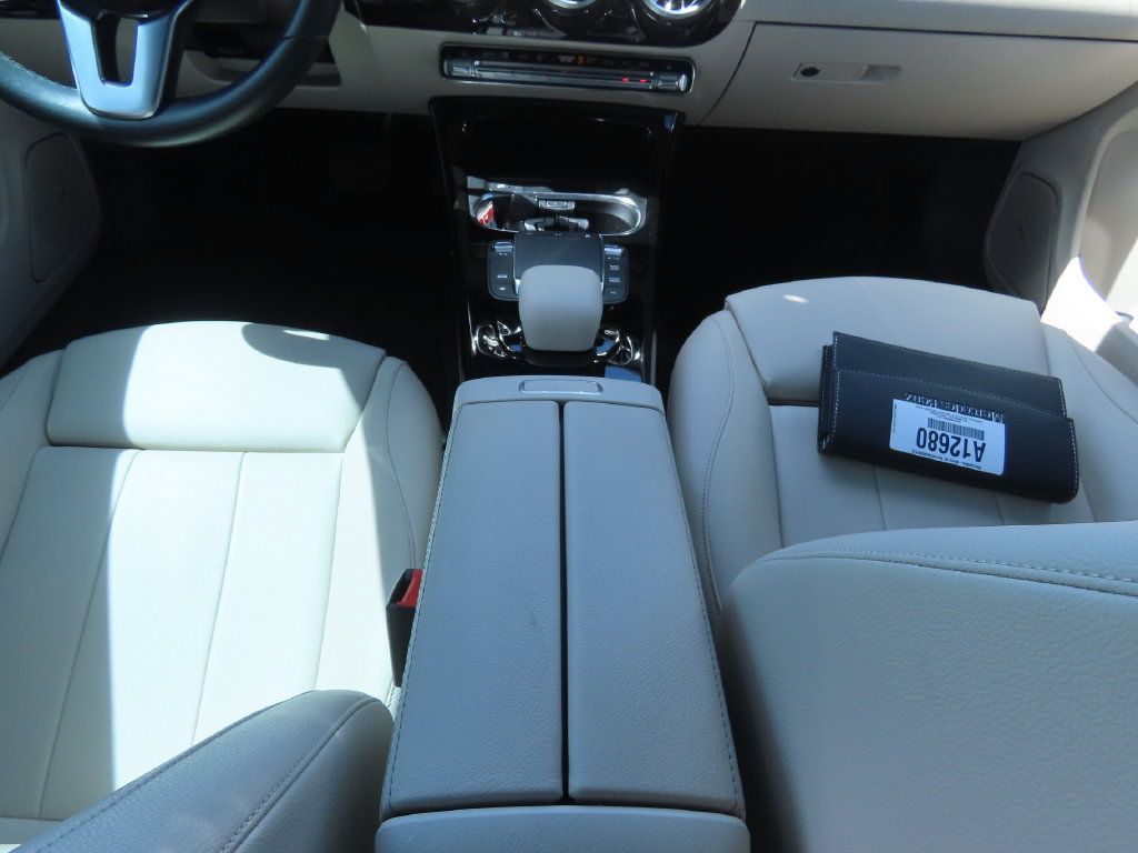 Used 2021 Mercedes-Benz CLA 250 image 9