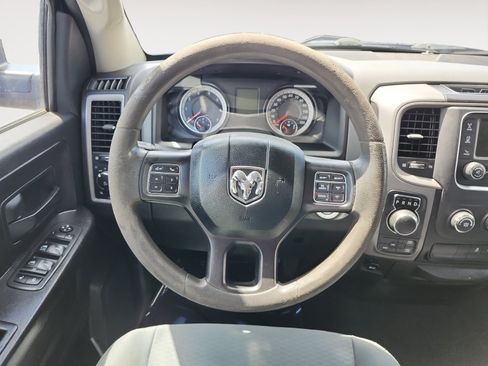 Used 2019 RAM 1500 Express w/ Express Value Package AWD/4WD image 12