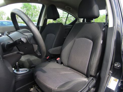 Used 2019 Nissan Versa SV FWD image 12