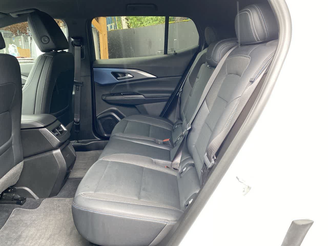 Used 2024 Chevrolet Equinox EV LT FWD image 16