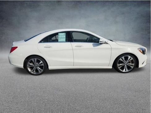 Used 2018 Mercedes-Benz CLA 250 image 10