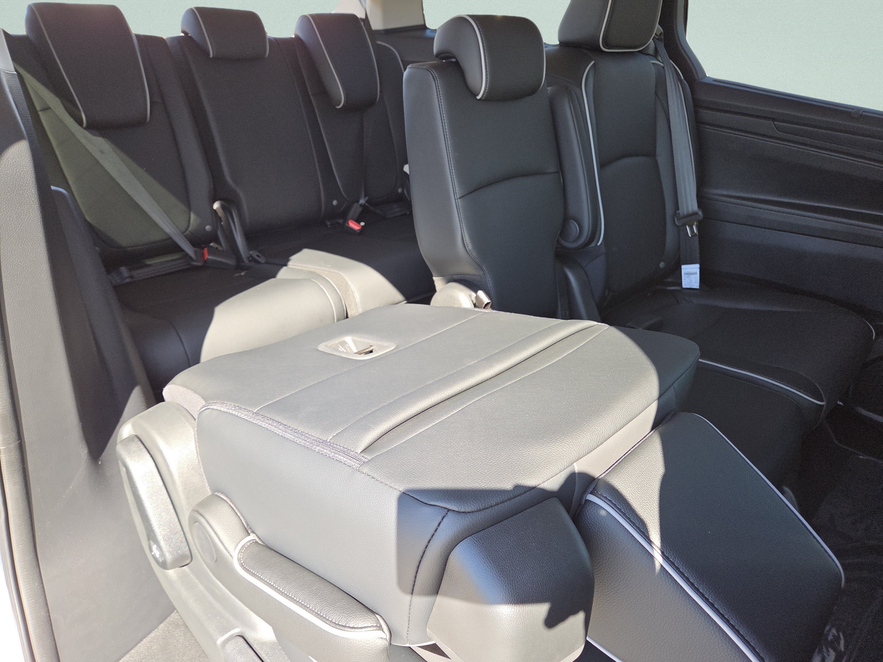 New 2027 Honda Odyssey Touring image 5