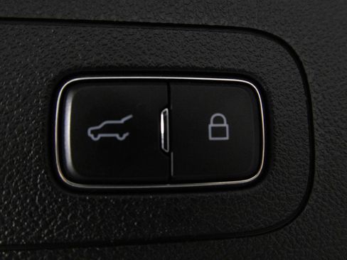 Used 2021 Lincoln Aviator Grand Touring w/ Equipment Group 302A AWD/4WD image 36
