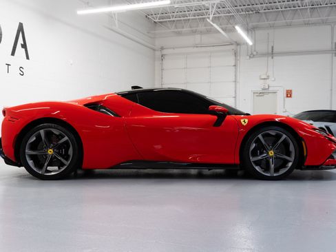 Used 2022 Ferrari SF90 Stradale AWD/4WD image 19