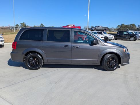 Used 2020 Dodge Grand Caravan GT image 8