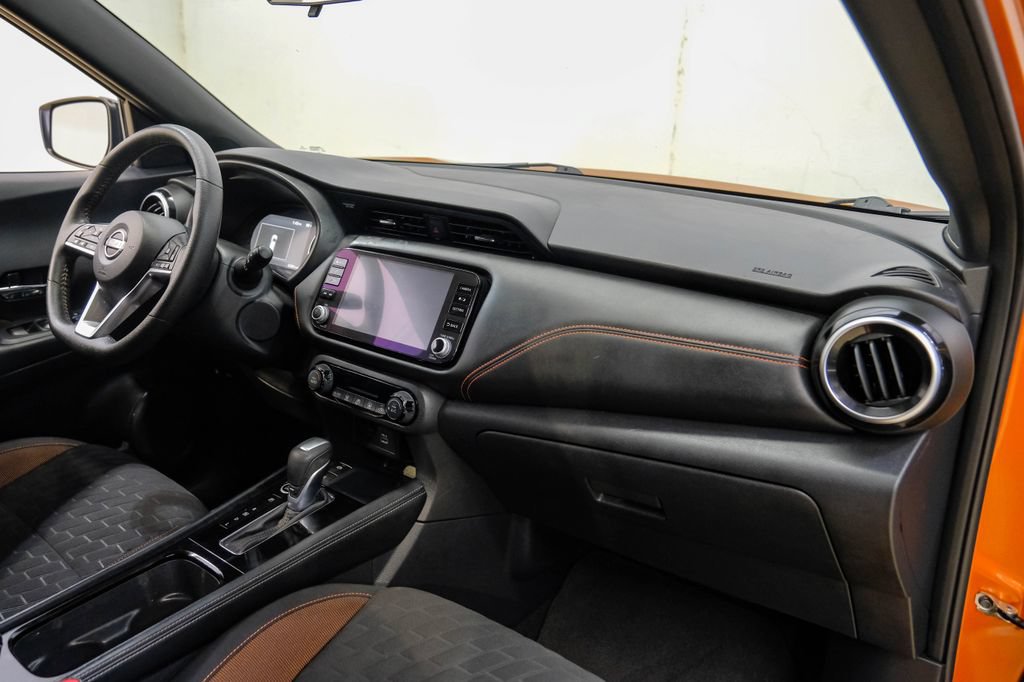 Used 2023 Nissan Kicks SR FWD image 18