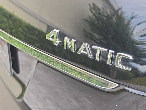 Used 2011 Mercedes-Benz S 550 4MATIC image 6
