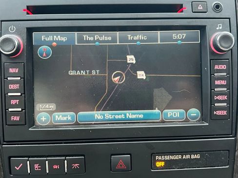 Used 2012 GMC Acadia Denali image 17