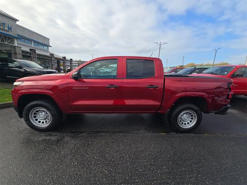 Used 2024 Chevrolet Colorado W/T w/ WT Convenience Package II image 8