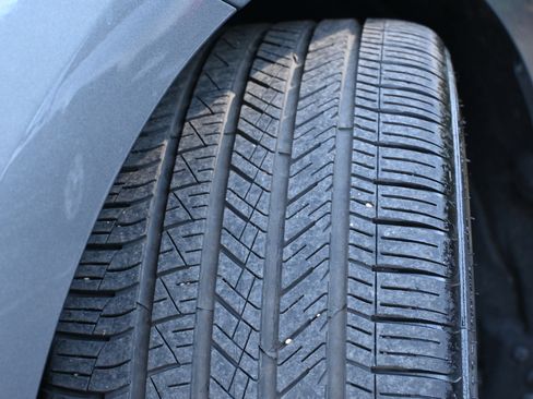 Used 2025 Ford Mustang GT Premium image 35