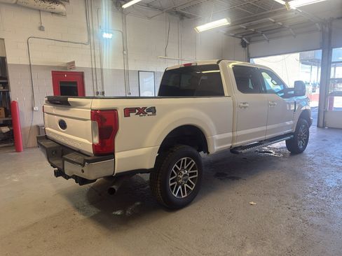 Used 2019 Ford F250 Lariat w/ Lariat Ultimate Package image 6