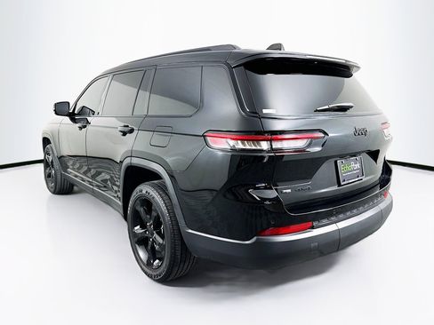 Used 2023 Jeep Grand Cherokee L Laredo image 5