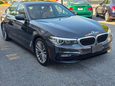 Used 2017 BMW 530i xDrive w/ Premium Package AWD/4WD image 3