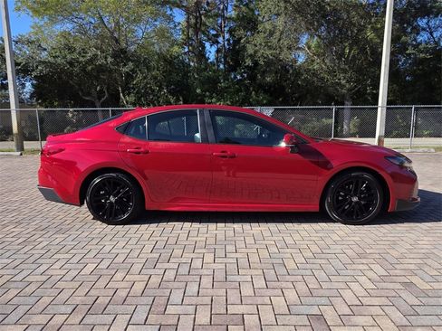 Used 2026 Toyota Camry SE image 12