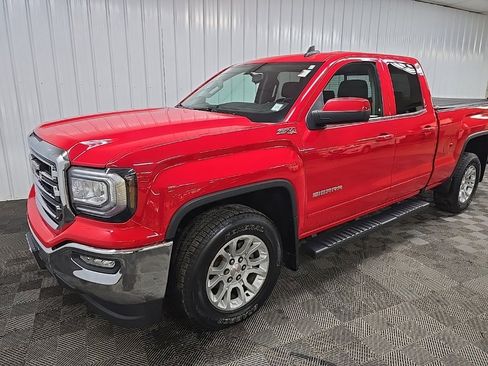 Used 2018 GMC Sierra 1500 SLE w/ SLE Value Package image 8