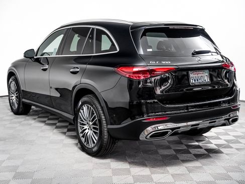 Certified 2026 Mercedes-Benz GLC 300 image 2