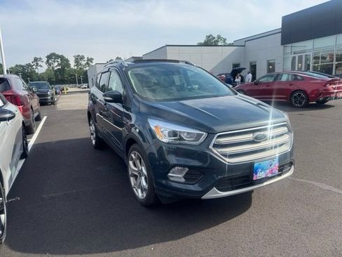 Used 2019 Ford Escape Titanium AWD/4WD image 2