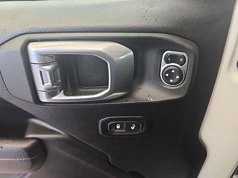 Used 2022 Jeep Wrangler Unlimited Sport image 12