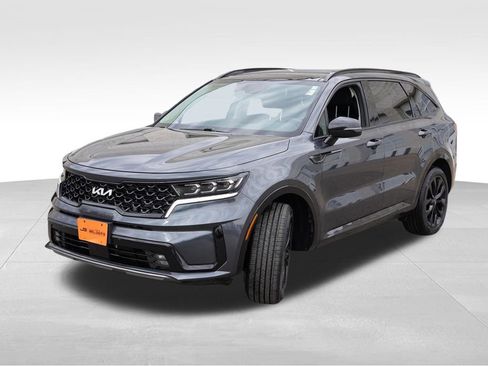 Certified 2023 Kia Sorento SX FWD image 11