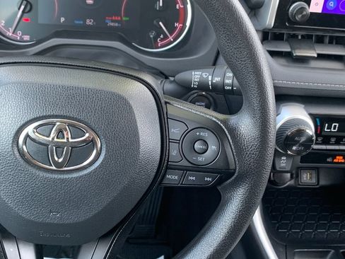 Used 2025 Toyota RAV4 XLE w/ Convenience Package FWD image 14