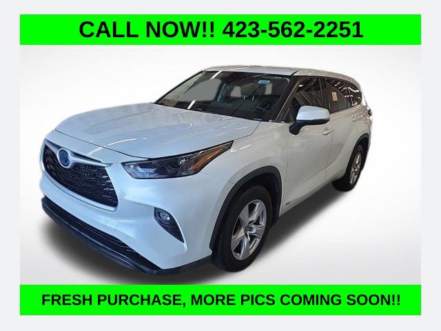 Used 2022 Toyota Highlander LE AWD/4WD image 1