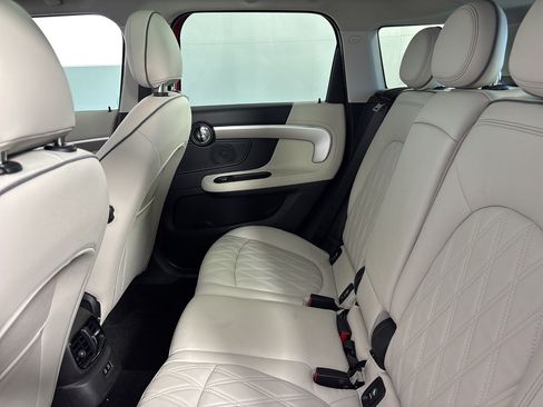 Used 2024 MINI Cooper Countryman S w/ Signature Upholstery Package FWD image 25