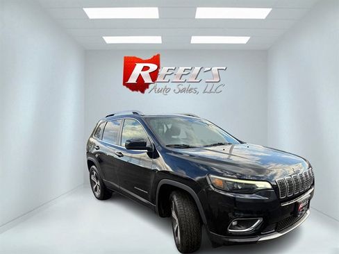 Used 2019 Jeep Cherokee Limited AWD/4WD image 3