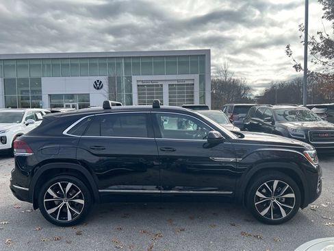 New 2026 Volkswagen Atlas Cross Sport SEL Premium R-Line AWD/4WD image 2