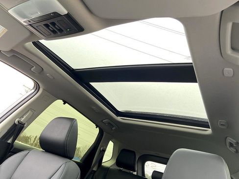 New 2026 Nissan Rogue Platinum image 17